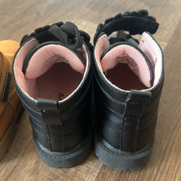 ✨2 PAIRS OF GIRL BOOTS✨ - Picture 12 of 14
